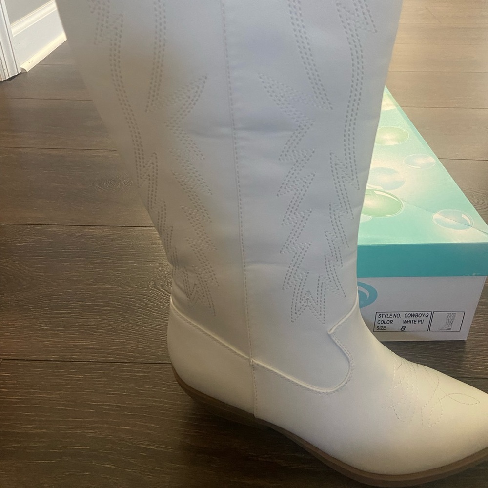 SODA BOOTS